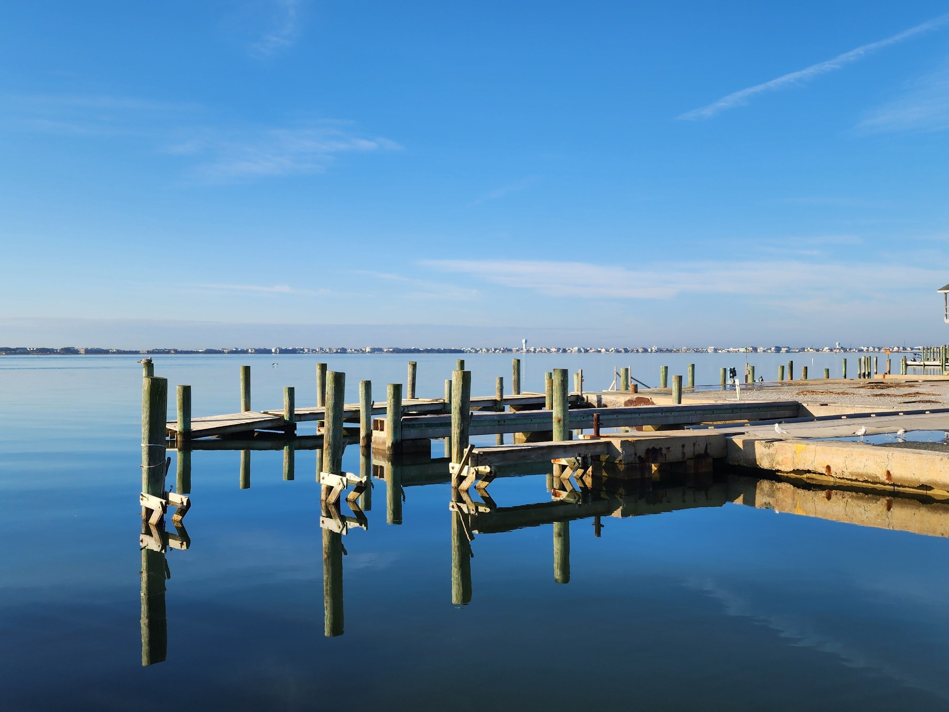 Daytime view of the waterfront docks of Morehead City, North Carolina